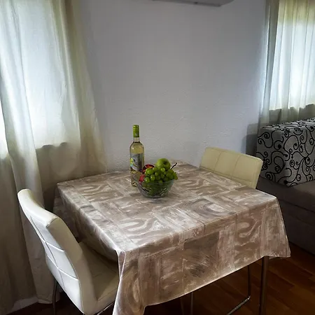Aryan Quarto em Acomodações Particulares *
