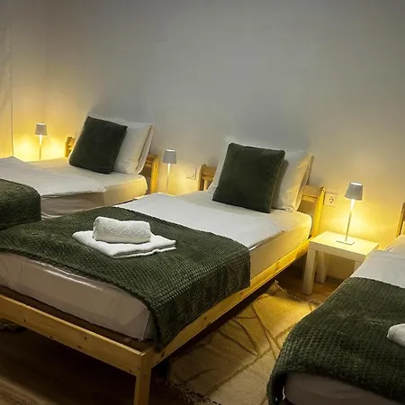 Aryan 홈스테이 *