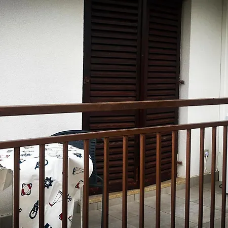 Aryan 홈스테이 *