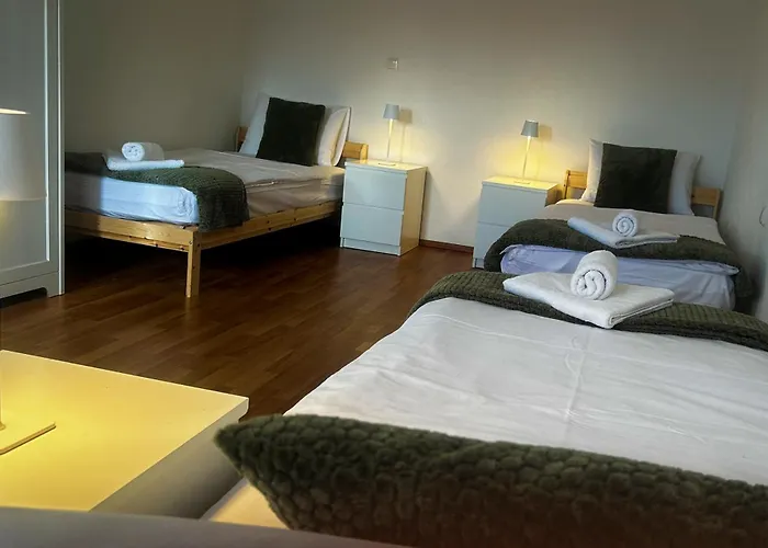 Ostanak kod kuće Aryan *